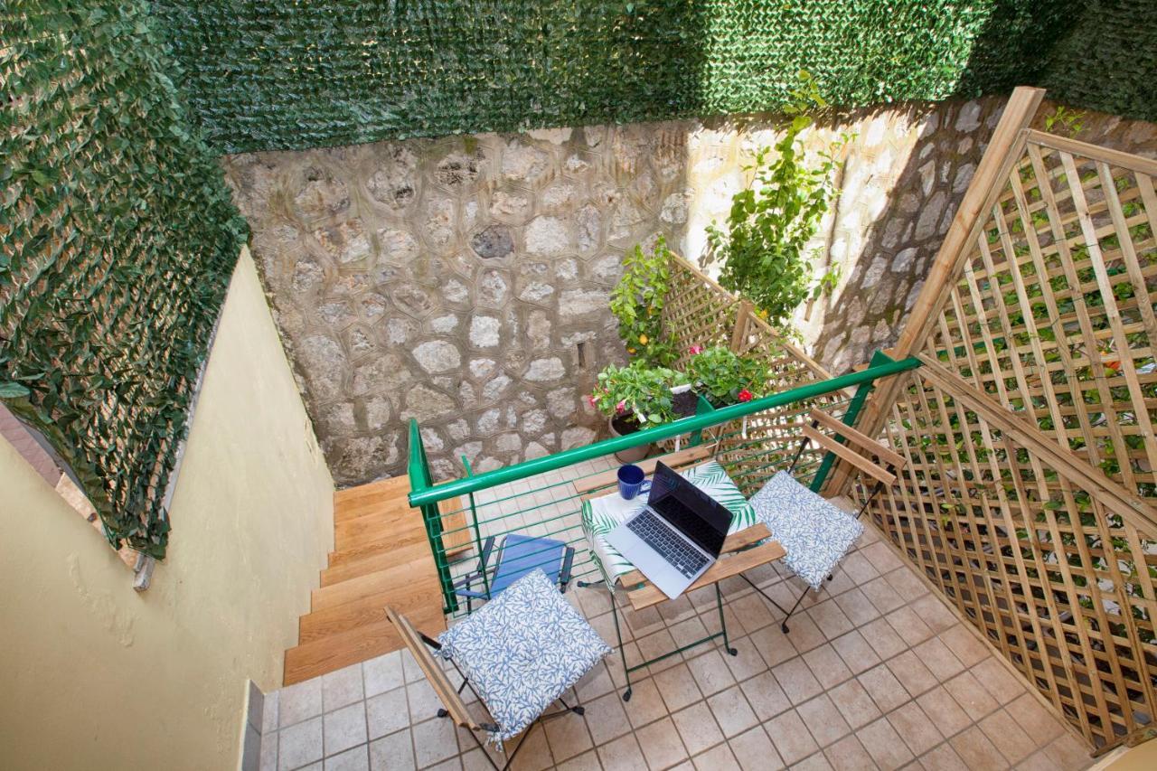 Millie'S Place Sorrent Exterior foto